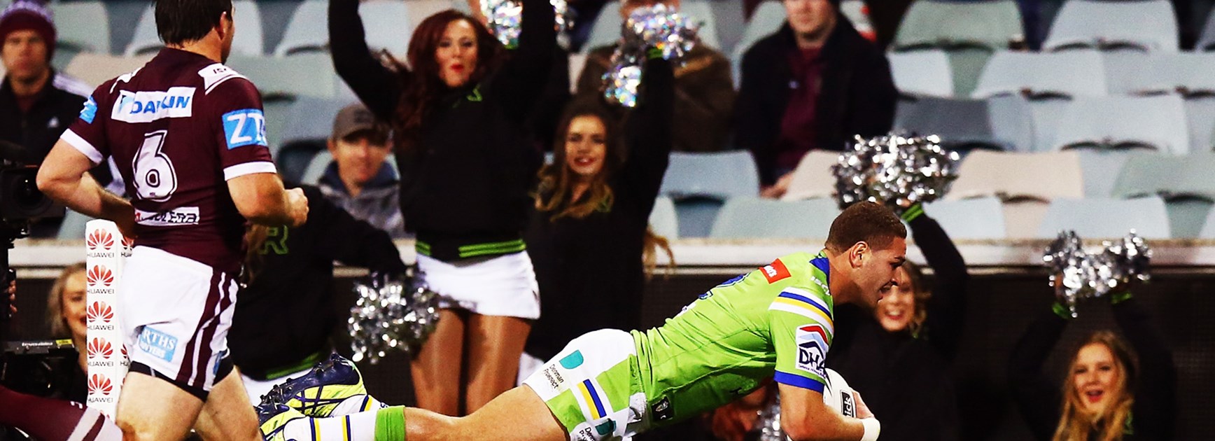 Brenko Lee dives over to score in the corner for Canberra against Manly.
