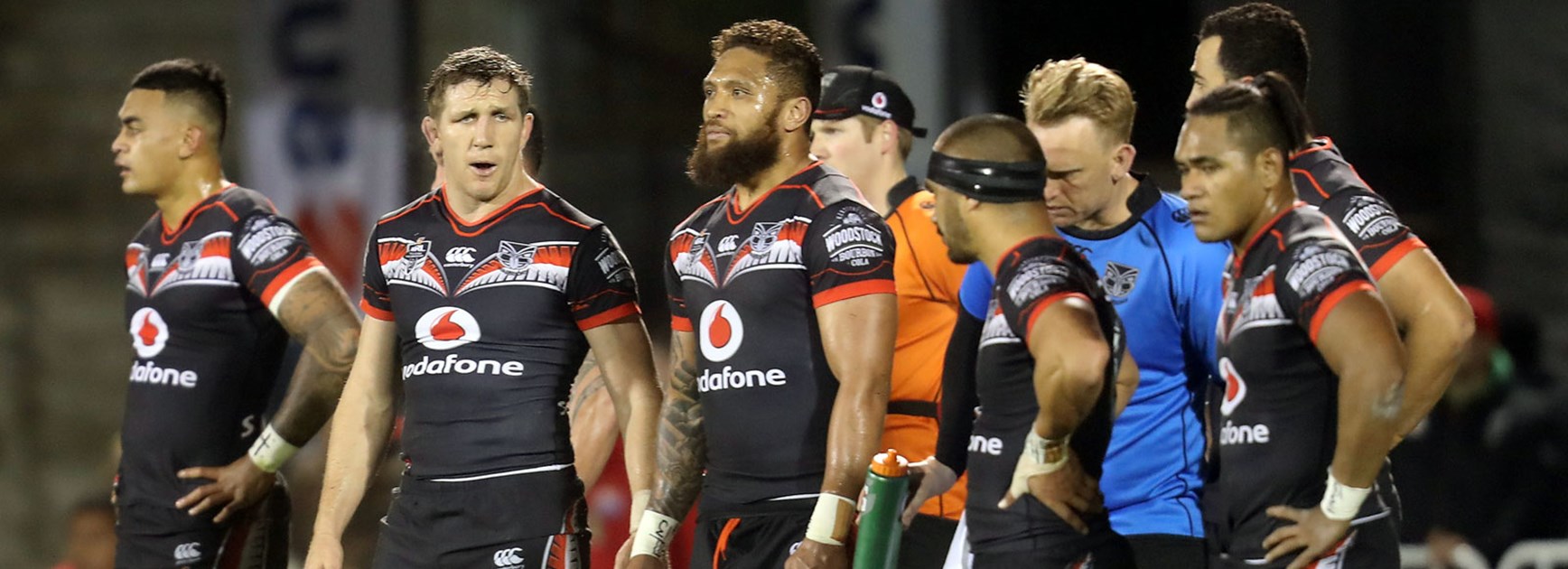 Warriors players look during their loss to the Rabbitohs in Round 23.