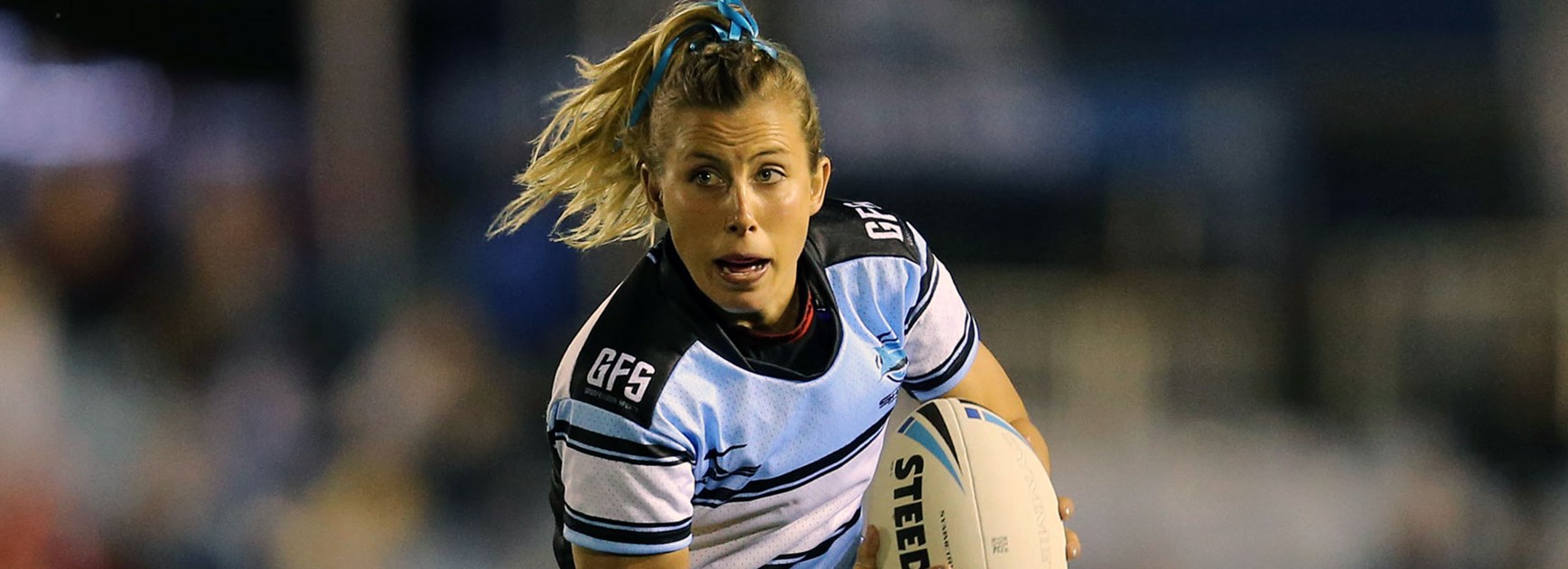 Samantha Bremner scored the match-winner as the Sharks downed the Dragons in the women's Nines clash at Southern Cross Group Stadium.