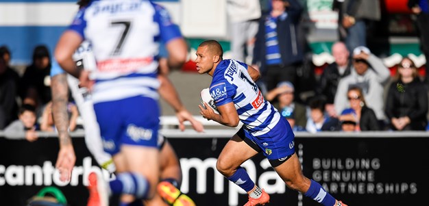 Titans gate-crash Mbye's farewell party