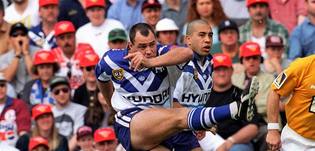 Halligan mentoring new Bulldogs kicker Martin