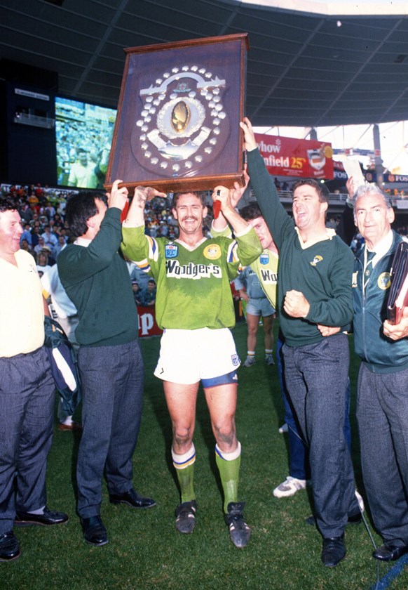 Gary Belcher celebrates Canberra's 1989 premiership.