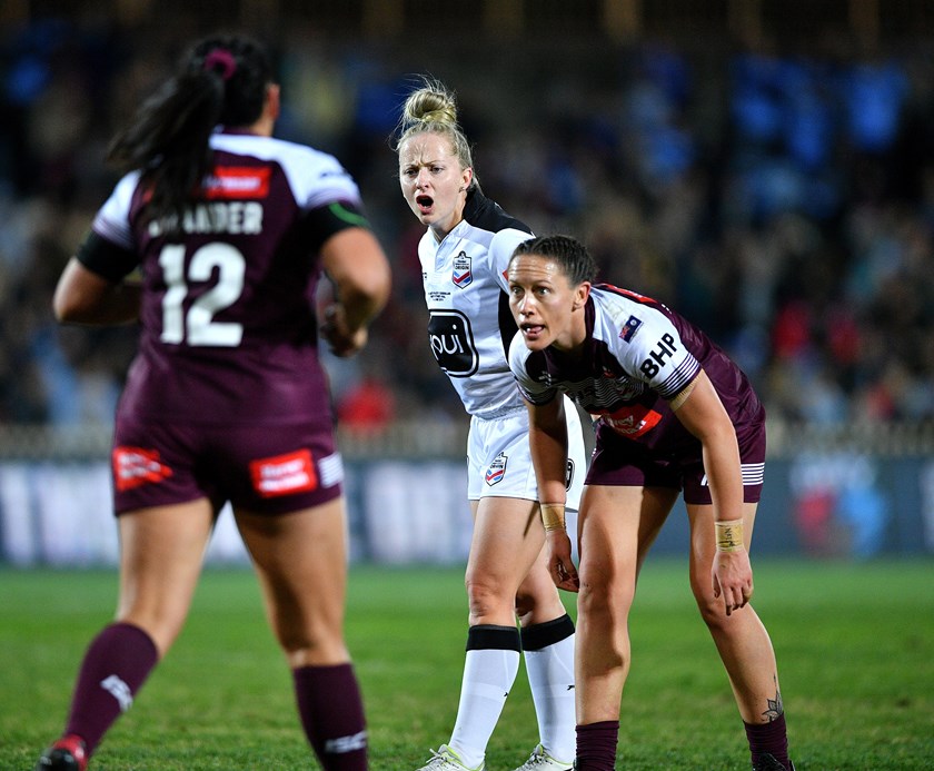 Belinda Sharpe refereeing the 2019 Women's State of Origin.