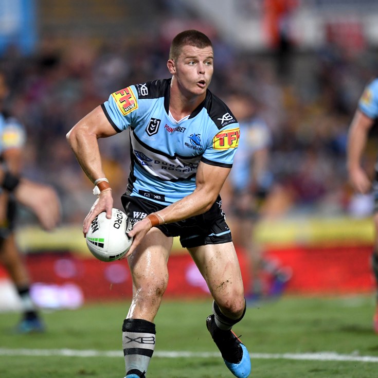 Knights sign Sharks hooker Jayden Brailey