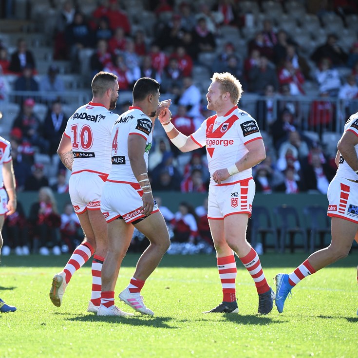 Dragons blitz Titans in try scoring bonanza