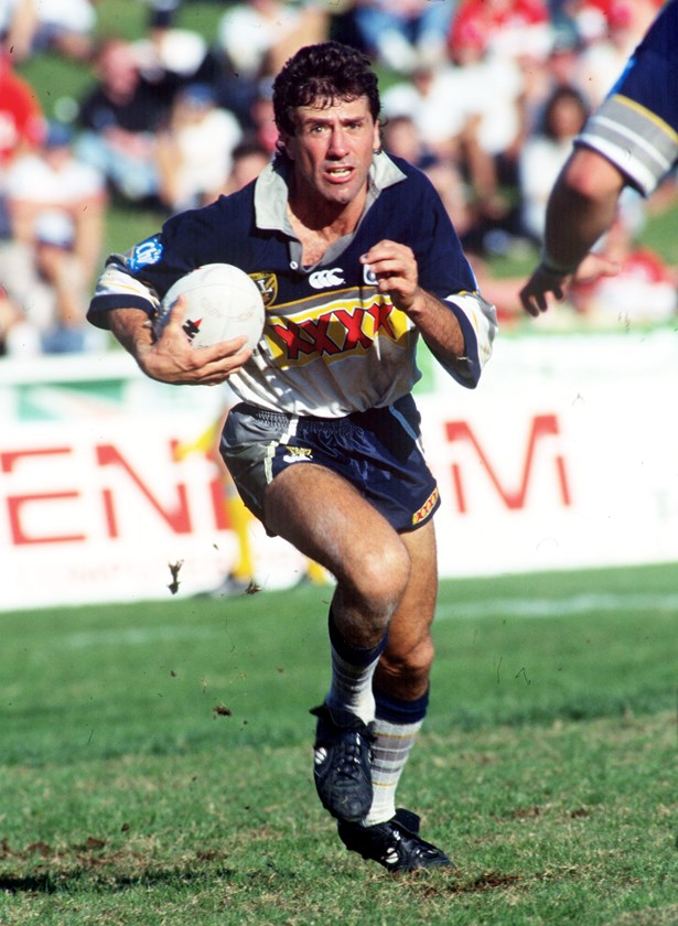 Laurie Spina in action for the Cowboys in 1995.