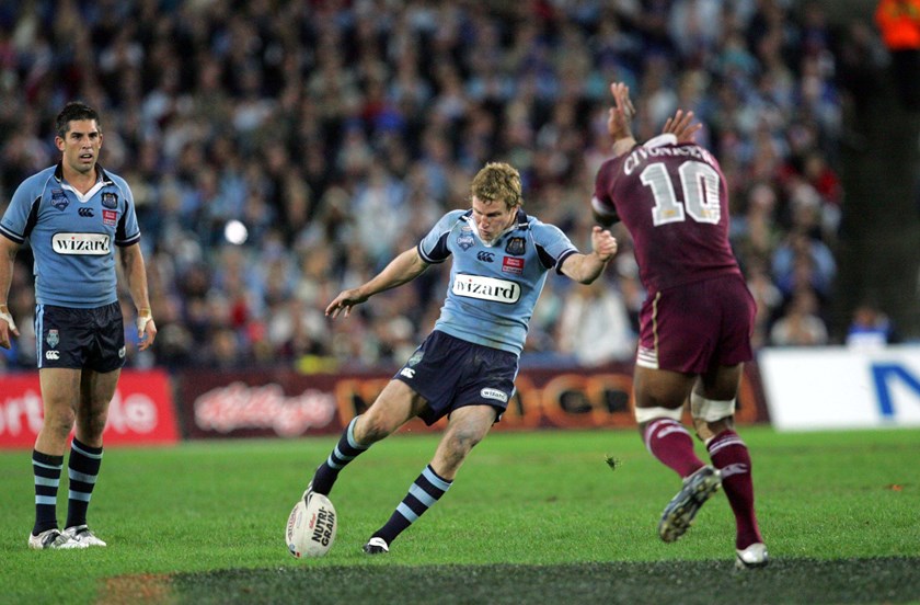 Brett Finch launches the winning field goal in Origin I of 2006.