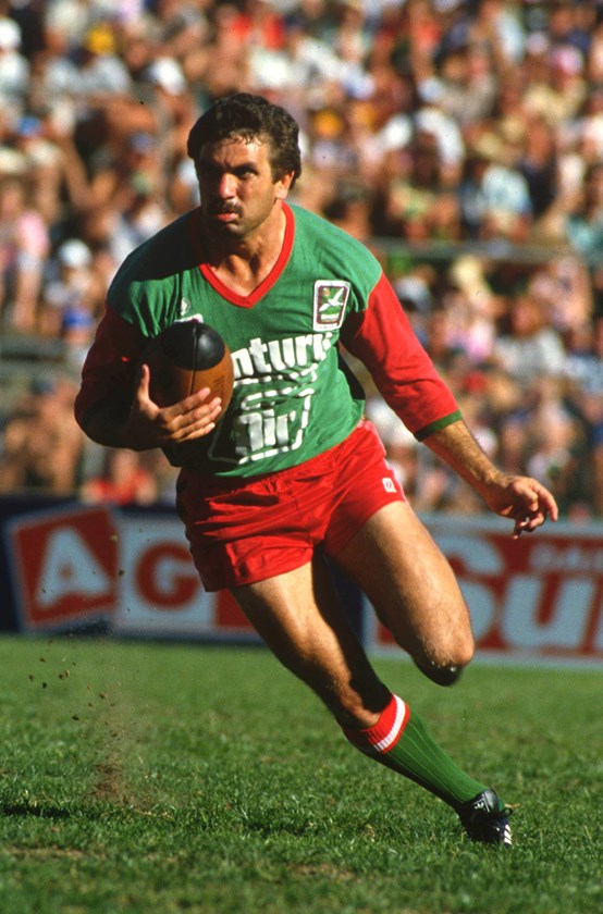 Colin Scott on the run for Wynnum-Manly in 1984.