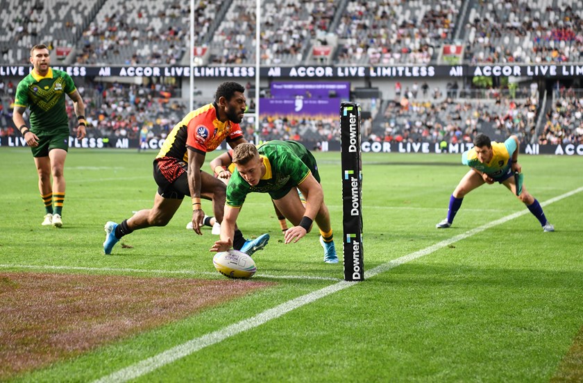 Campbell Graham scores for Australia at the 2019 World Cup 9s.