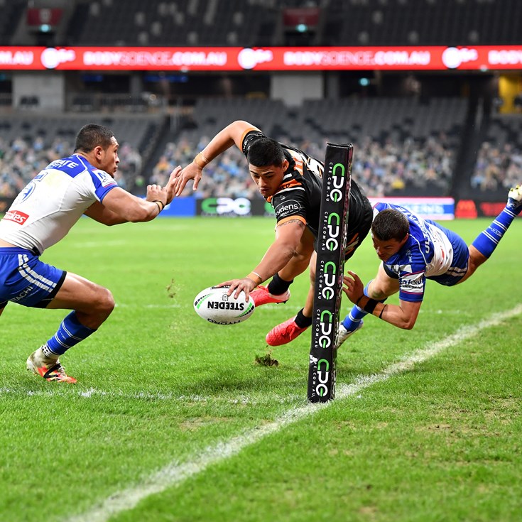 Talau brings wow factor as Tigers trounce Bulldogs