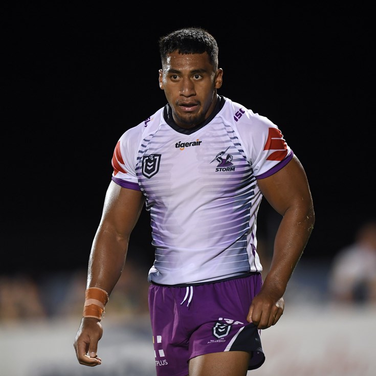 Seve and Lee neck and neck in battle for vacant centre spot