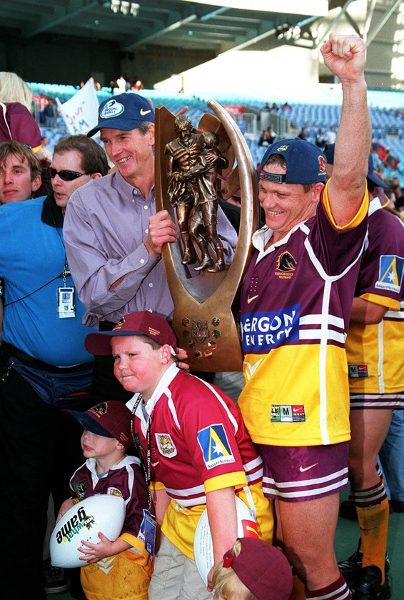 Wayne Bennett and Kevin Walters after the 2000 premiership win.