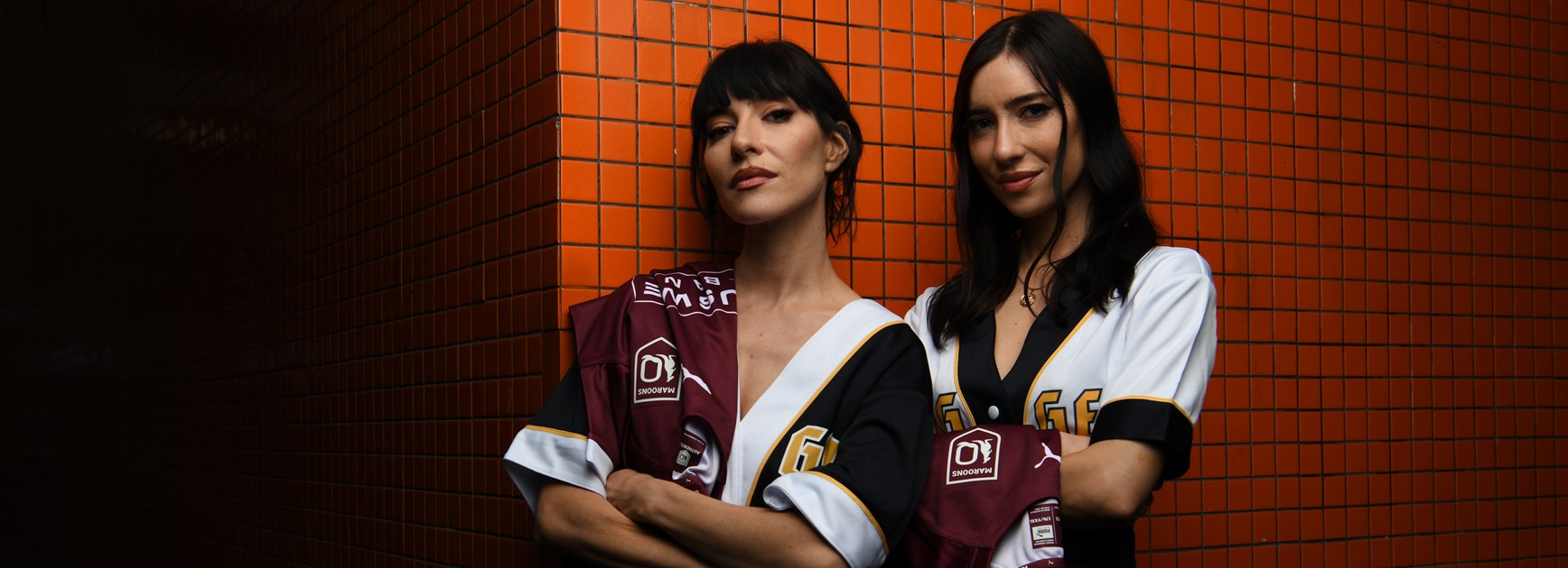 The Veronicas.