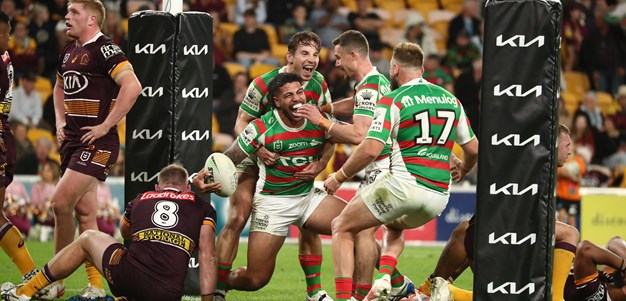 Walker 'sublime' as Rabbitohs run over Broncos