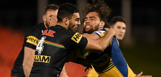 Papali'i pulls ahead of Fisher-Harris in slugfest