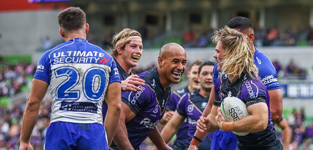 Papenhuyzen bags four as Storm outclass Bulldogs