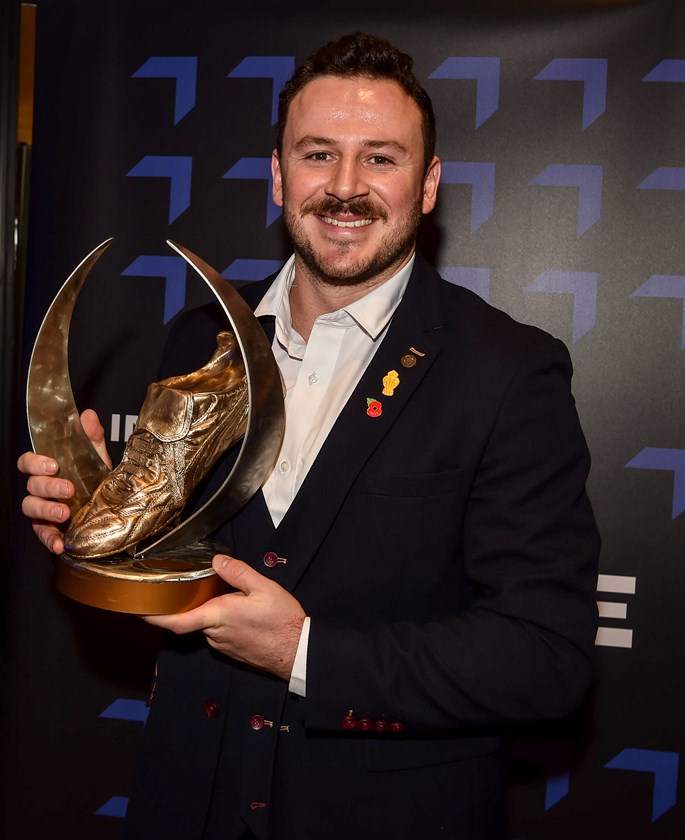 Sebastien Bechara with 2022 Golden Boot Award.