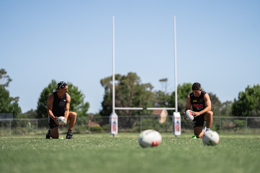 Dan Carter gives Nathan Cleary goalkicking tips