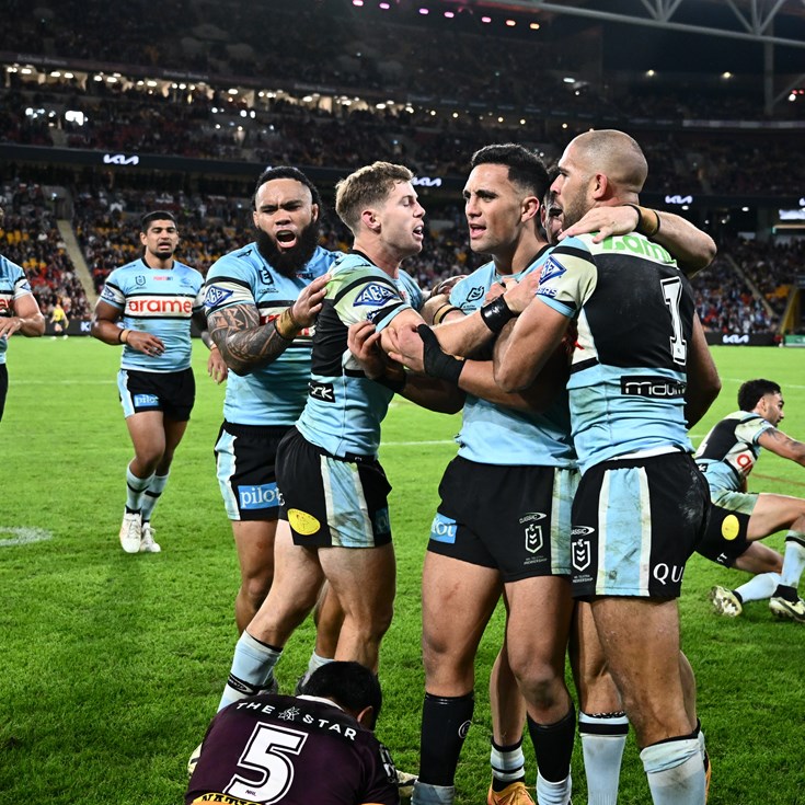 Hunt leads Sharks home in fightback against Broncos