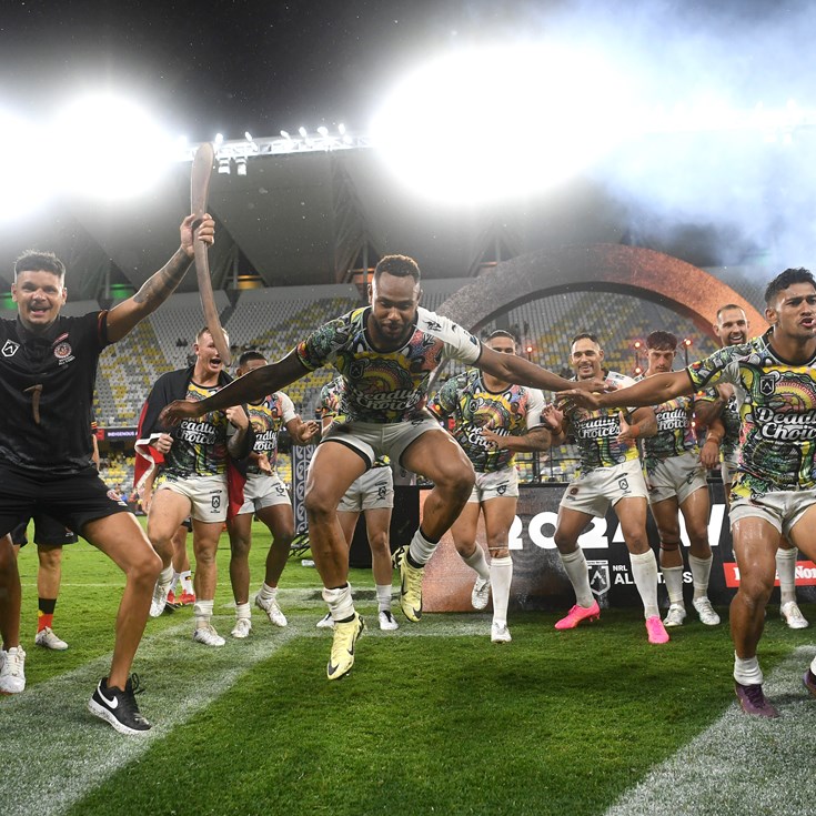 'Hammer' in awe of Indigenous backline's backyard footy blitz