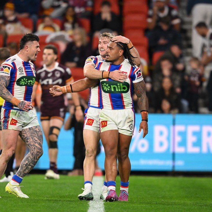 NRL.com Wrap | Knights thrash Broncos to move close to September