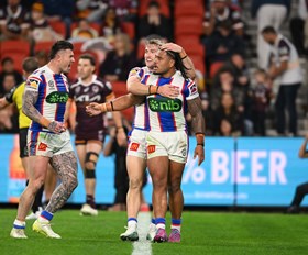 NRL.com Wrap | Knights thrash Broncos to move close to September
