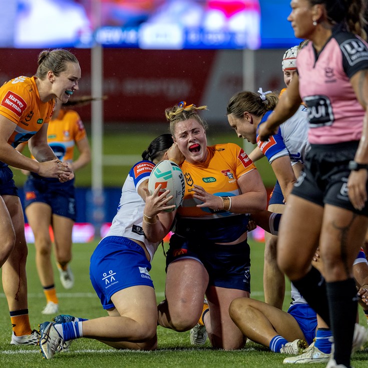 NRL.com Wrap | Predebon bags three as Knights thrash Bulldogs