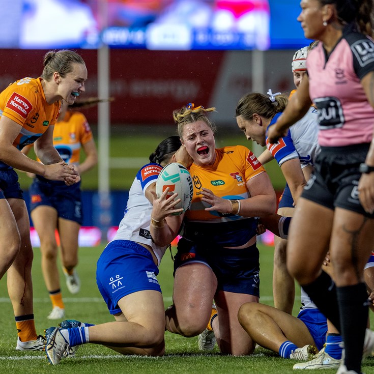 NRL.com Wrap | Predebon bags three as Knights thrash Bulldogs
