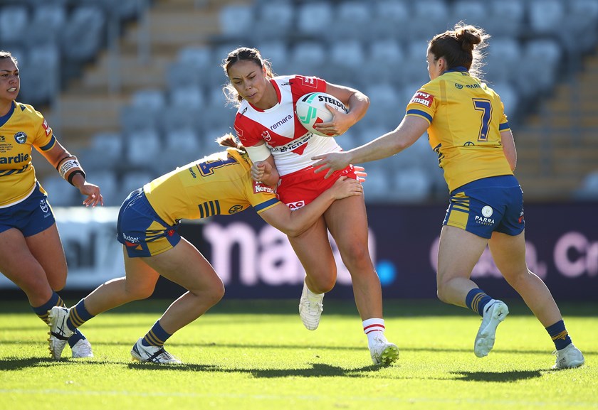 Taliah Fuimaono is one of the experienced players guiding the Dragons boom rookies, such as halfback Kasey Reh.