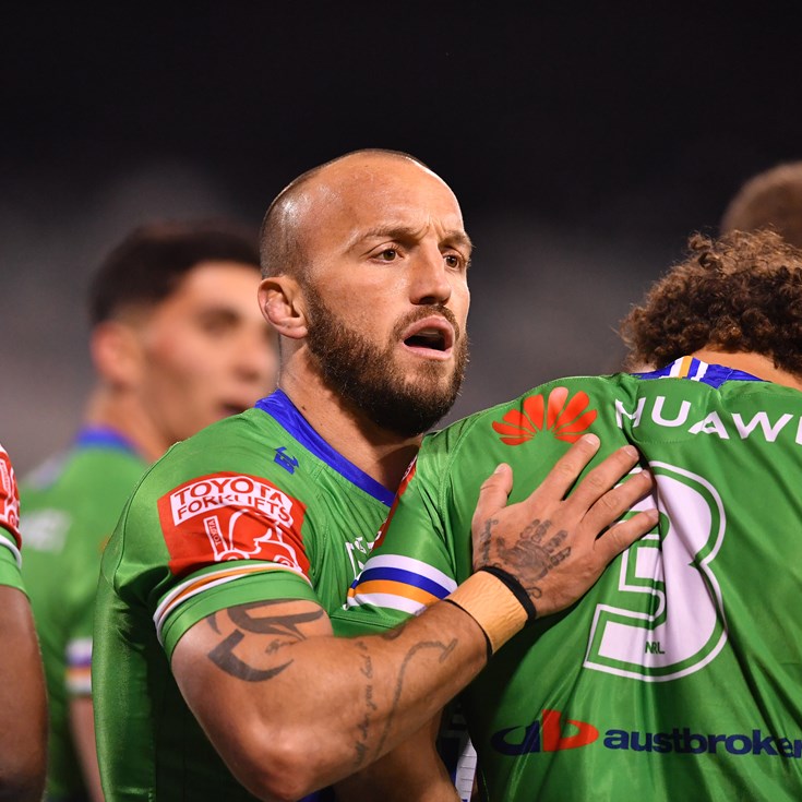 Hodgson, Simonsson ink deals with Eels