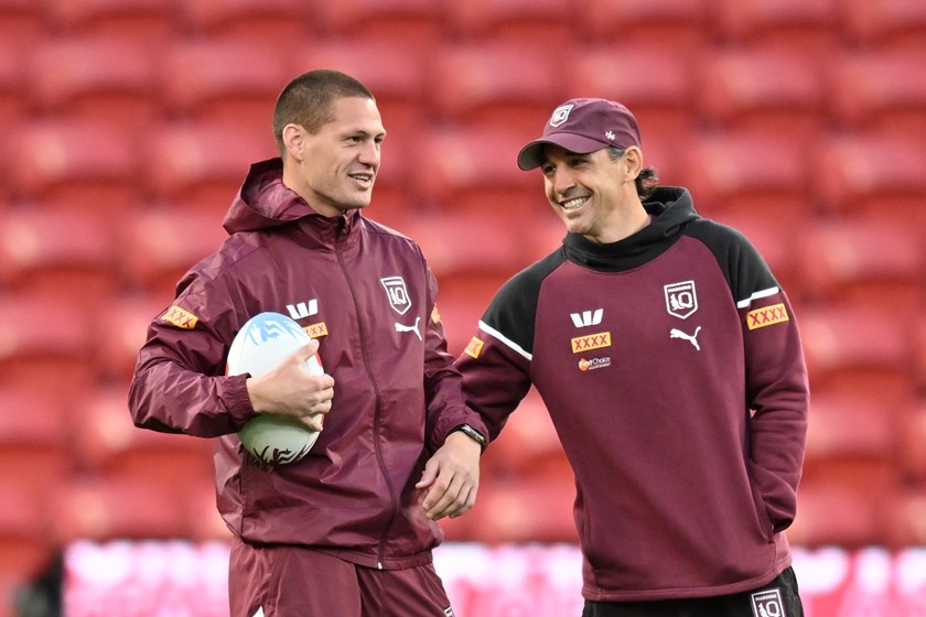 Kalyn Ponga and Billy Slater chat at training during the 2024 Origin campaign.