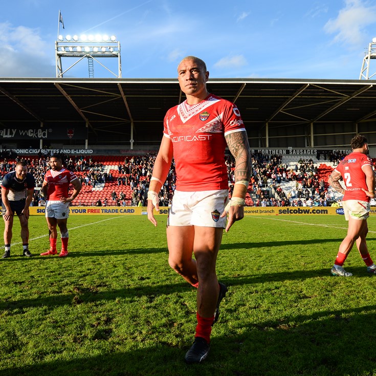 Young, Knowles ruled out as Frizell races the clock for second Test