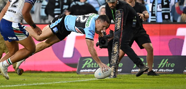 Record-breaking Sharks defy odds to beat Warriors with 12 men