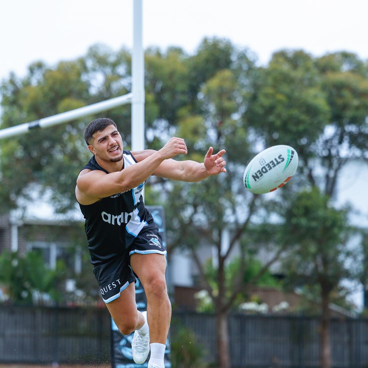 The mentors guiding Sharks young gun on path to NRL debut