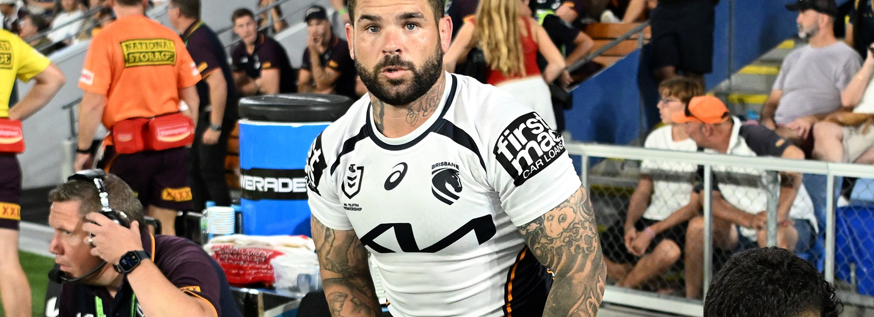 Injured Reynolds named as Test trio prepare to return