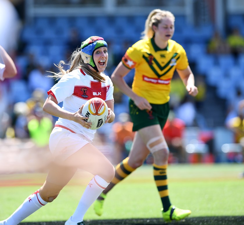 Jodie Cunningham in action for England at the 2017 Rugby League World Cup.
