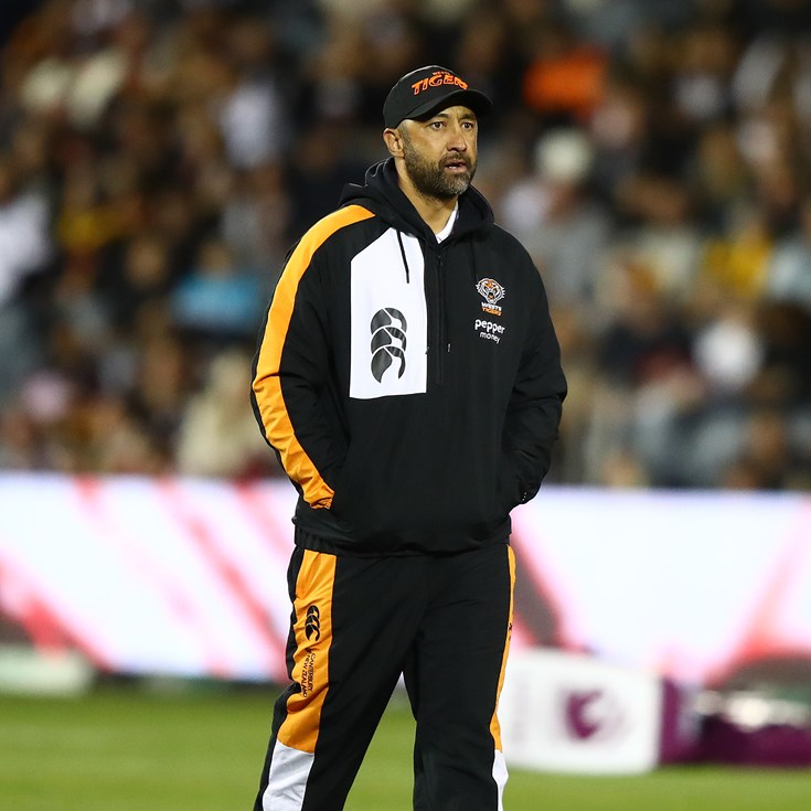 Super Saturday: Tigers v Broncos; Souths beat 12-man Dragons; Warriors down Titans