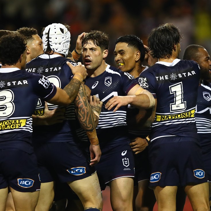 Brave Broncos deny Tigers; Souths beat 12-man Dragons; Warriors down Titans