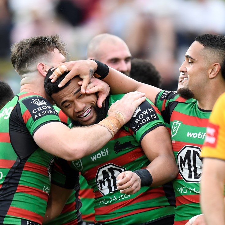 Ruthless Rabbitohs in sight of top four after thumping Warriors