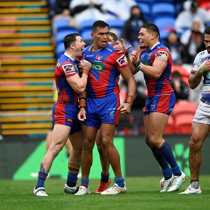 Knights dig deep to hand Warriors third-straight defeat
