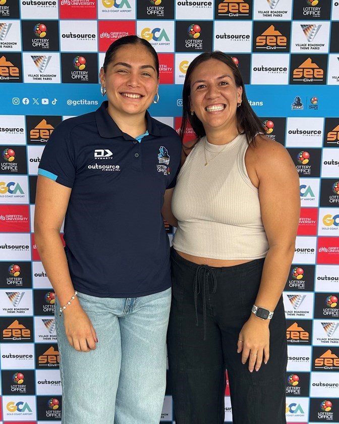 Vani and Vani: Ivana Lolesio and Evania Isa'ako (nee Pelite) at the Titans.