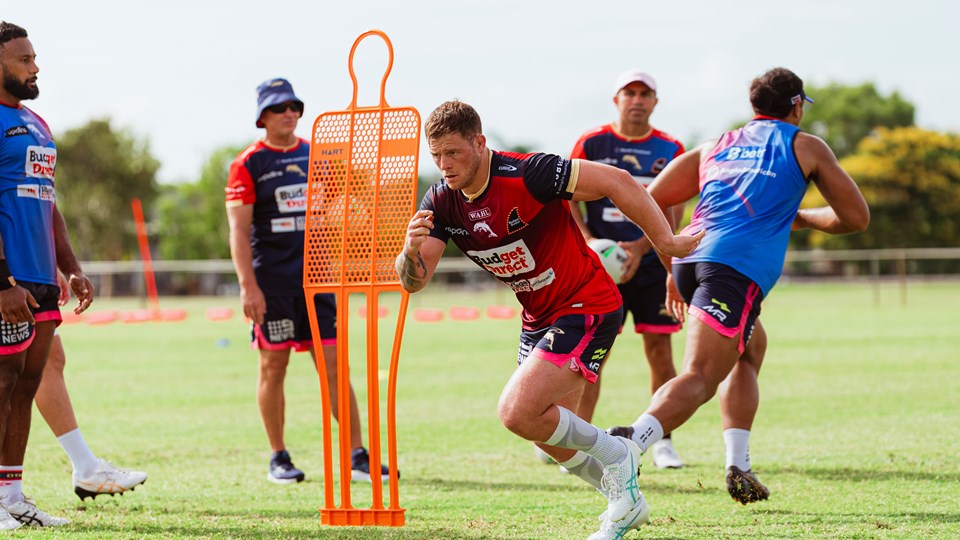 Knowles knows place in Woolf's forward pack no locked-in deal