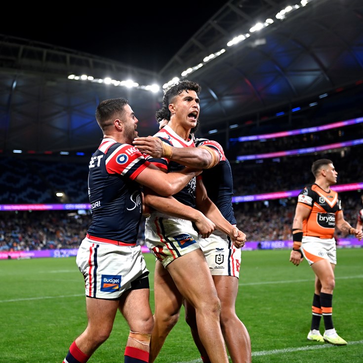 Roosters  overcome loss of Manu to keep finals hopes alive