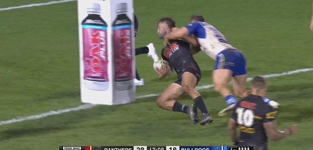 Thumping Waddell tackle saves a try
