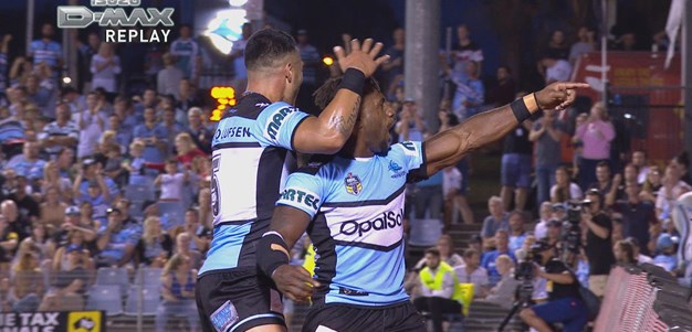 Segeyaro try gives Sharks two-try lead
