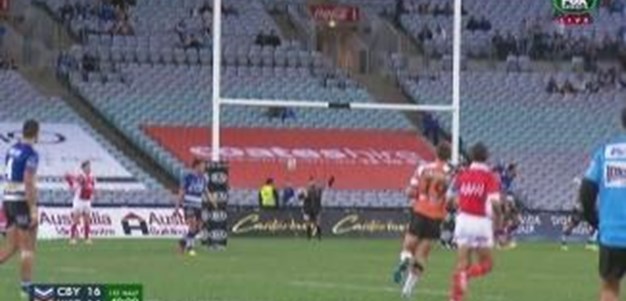 Rd 18: PENALTY GOAL Mitchell Moses (40th min)
