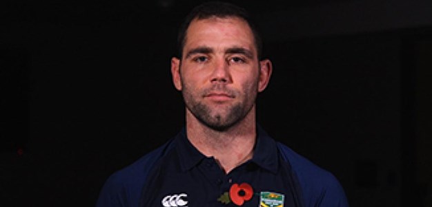 Smith supports Poppy Appeal