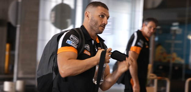Farah cleared to play; Garner sidelined