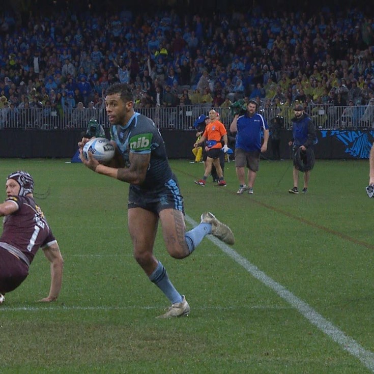 Blues left edge sends Addo-Carr in for his second try