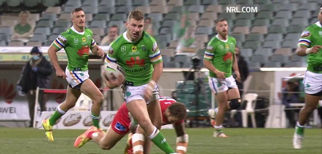 George Williams gets his first NRL try